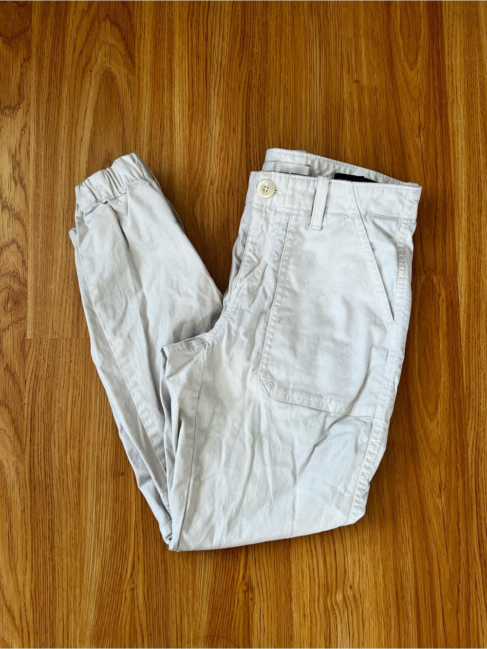 Banana Republic Cream Cargo Jogger Pants